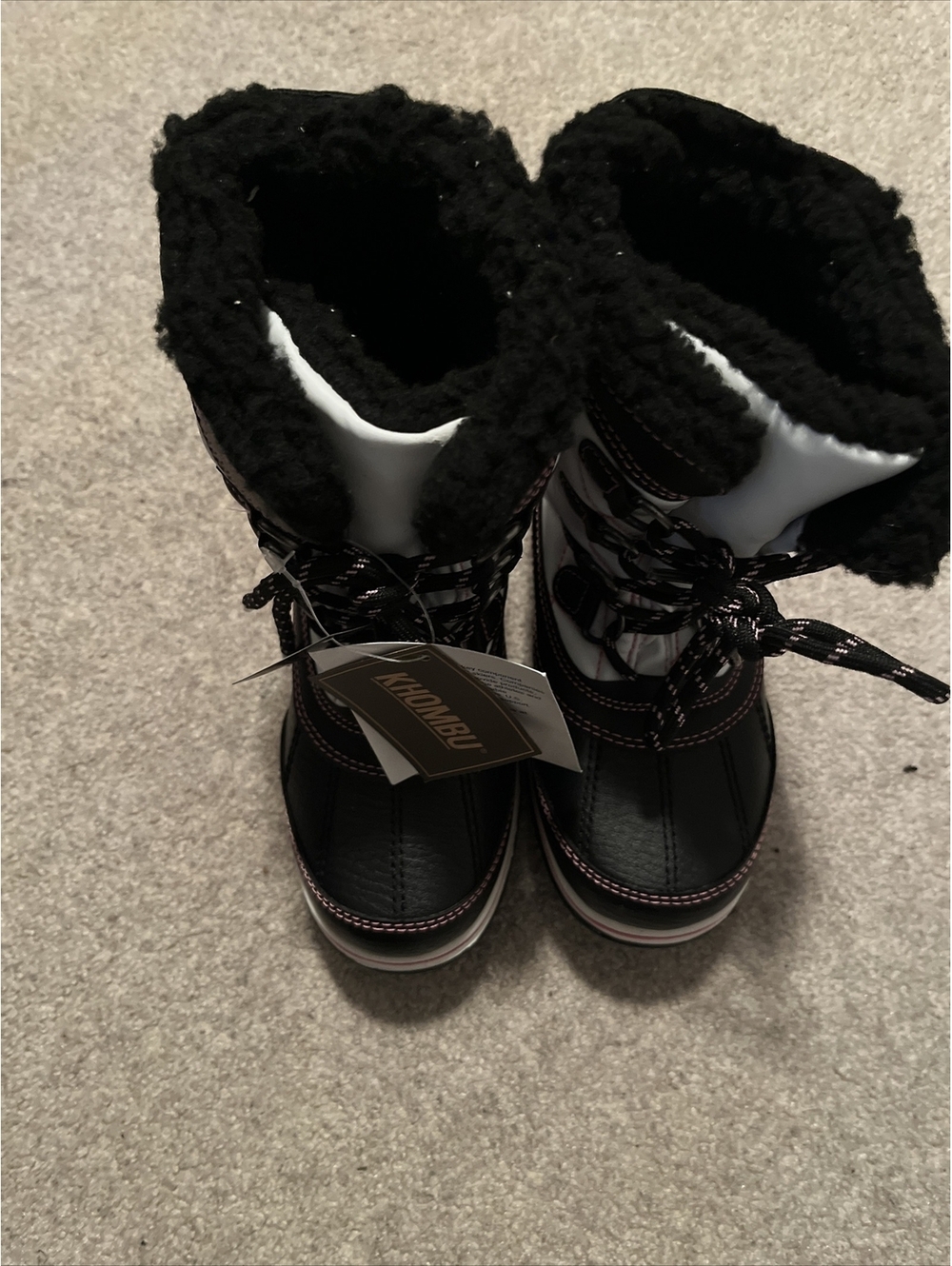 Skechers Womens size 2 Khombu ski shoes for kids